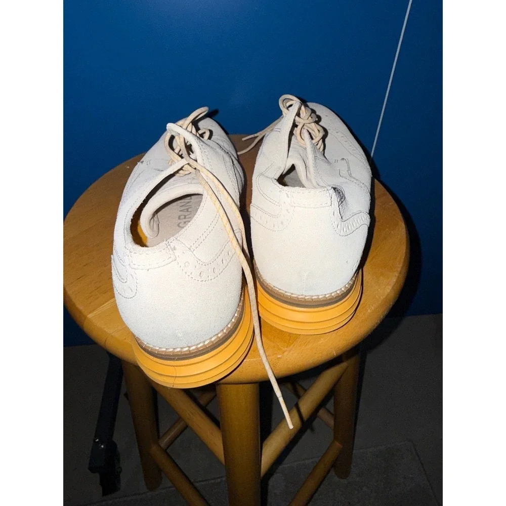 Cole‎ Haan OriginalGrand Wingtip Oxford Beige Suede Yellow Sole Mens 9.5 M